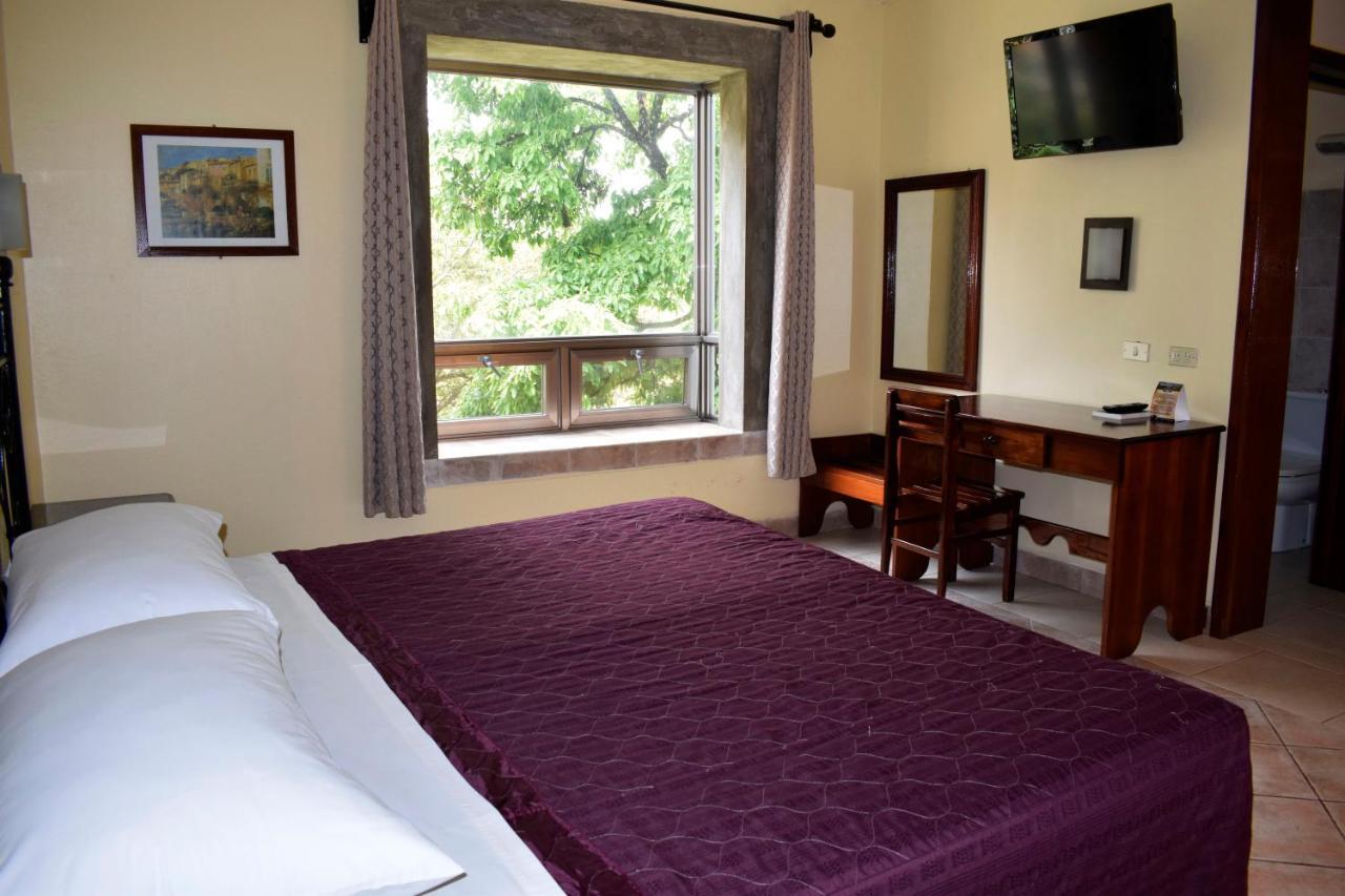 Park Hotel Santa Cruz Verapaz Exterior photo